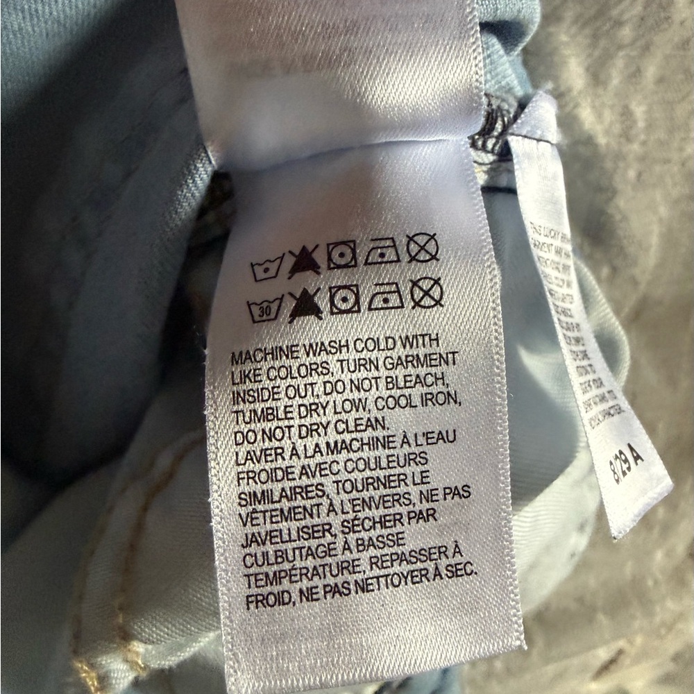 Lucky Brand Light Blue Mid Rise Bootcut Jeans With Raw Hem - Picture 5 of 8